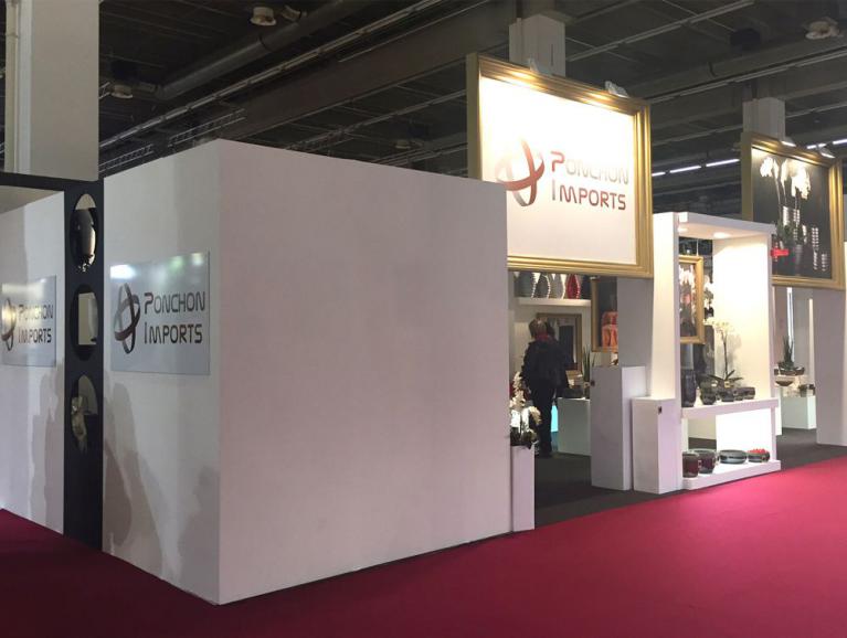 RENESOLA - Stand réalisé pour GALIS, agence de Design de stands.